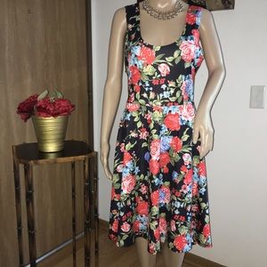 🛍OMEYA LA FLORAL DRESS🛍